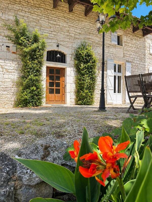 Photo 1 - Maison à TREMONS