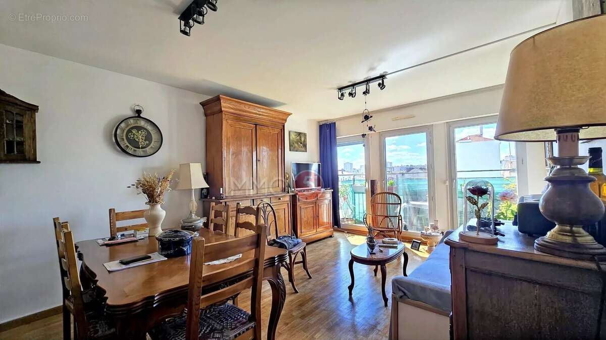 Appartement à LE RAINCY