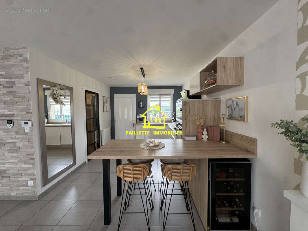 Maison 93 m² à Gainneville  - photo 4