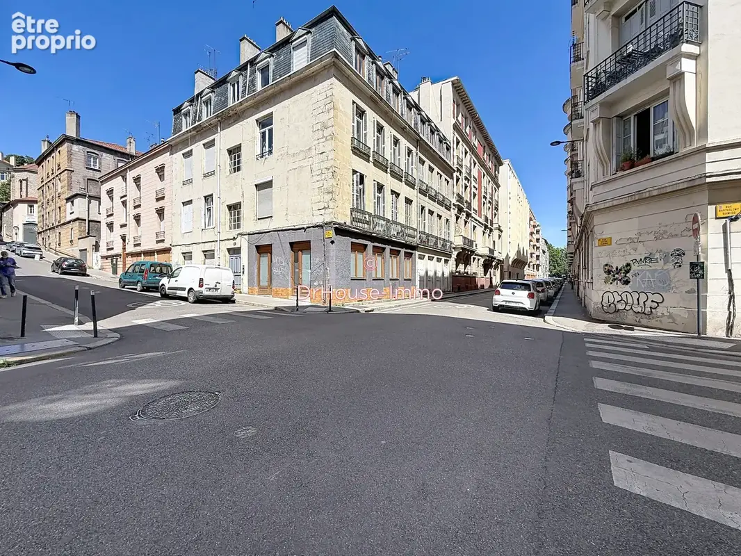 Commerce 49 m² à Saint-Etienne  - photo 6