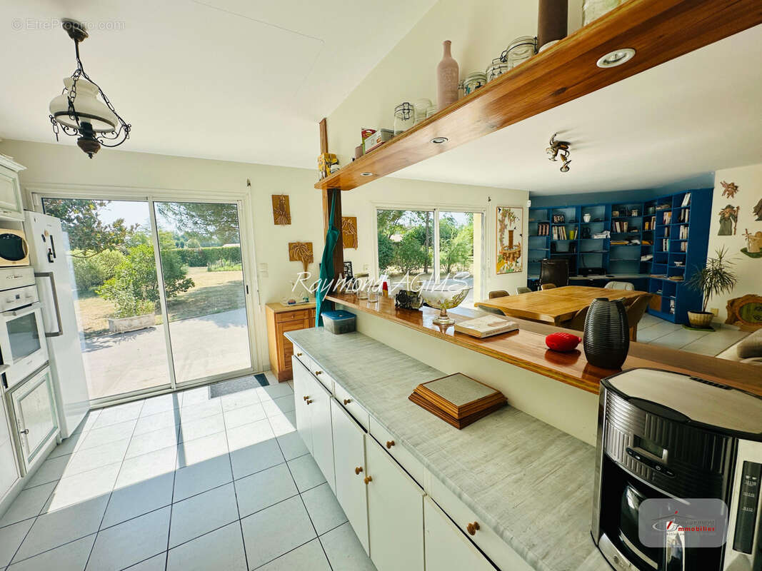Magnifique maison de plain-pied de 4 chambres avec piscine à Saint-Pierre-d'Eyraud, près de Bergerac - photo 10