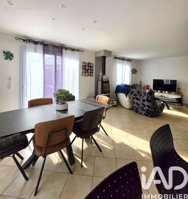 Photo 1 - Maison à CONTAMINE-SUR-ARVE