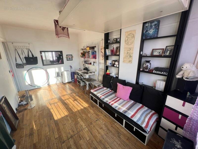 Appartement à PARIS-19E