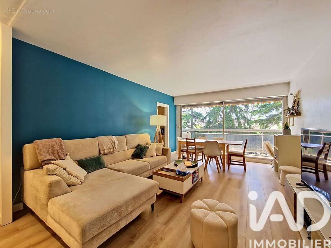 Photo 2 - Appartement à CHEVILLY-LARUE
