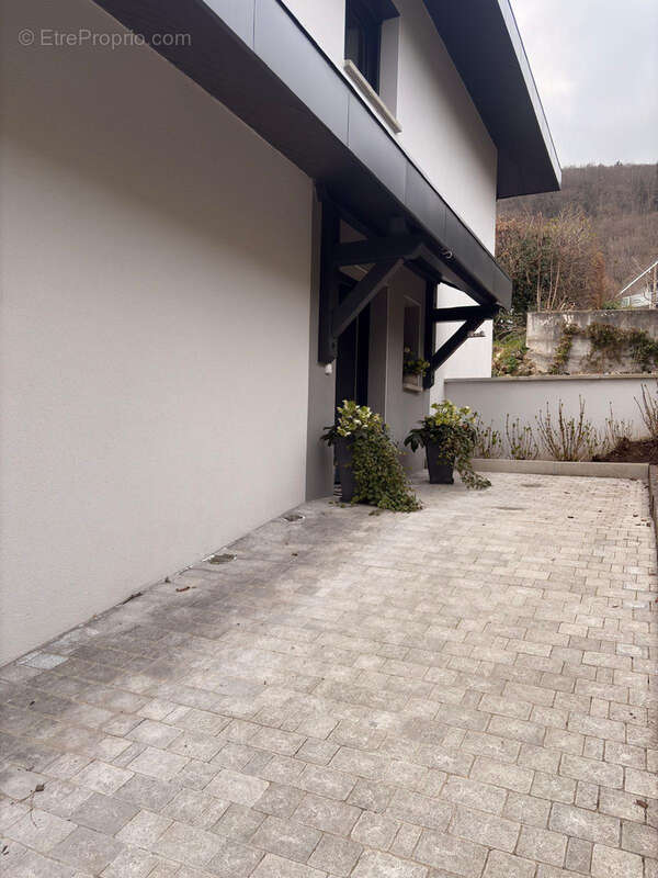 Maison à DIVONNE-LES-BAINS