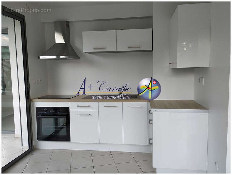 Appartement à BAIE-MAHAULT