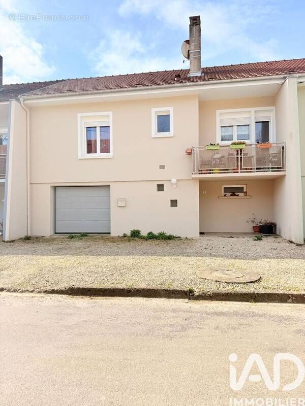Photo 1 - Maison à IS-EN-BASSIGNY