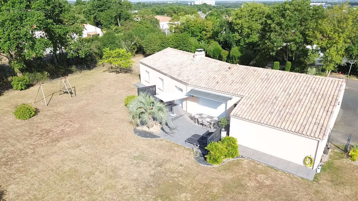 Maison à AIZENAY