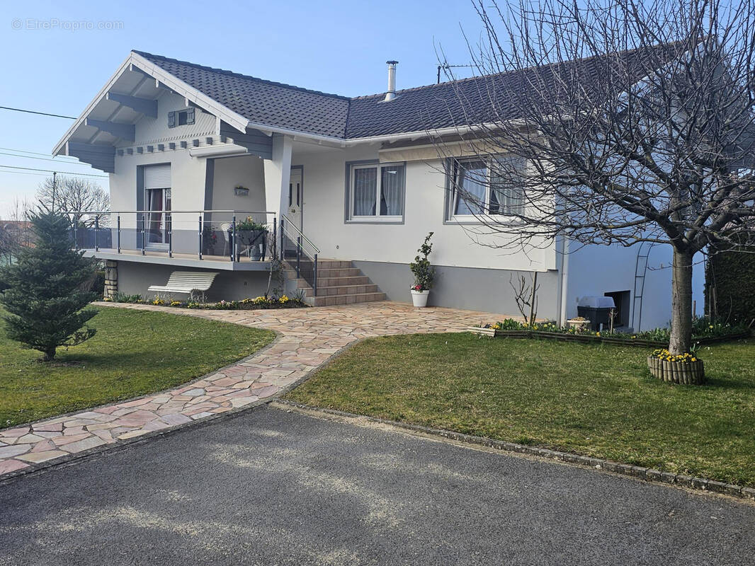 Maison à VALDAHON