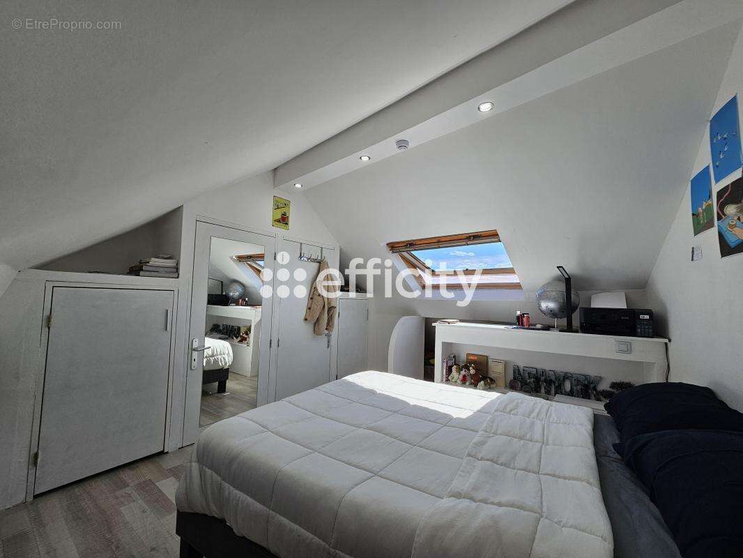 Maison à FACHES-THUMESNIL