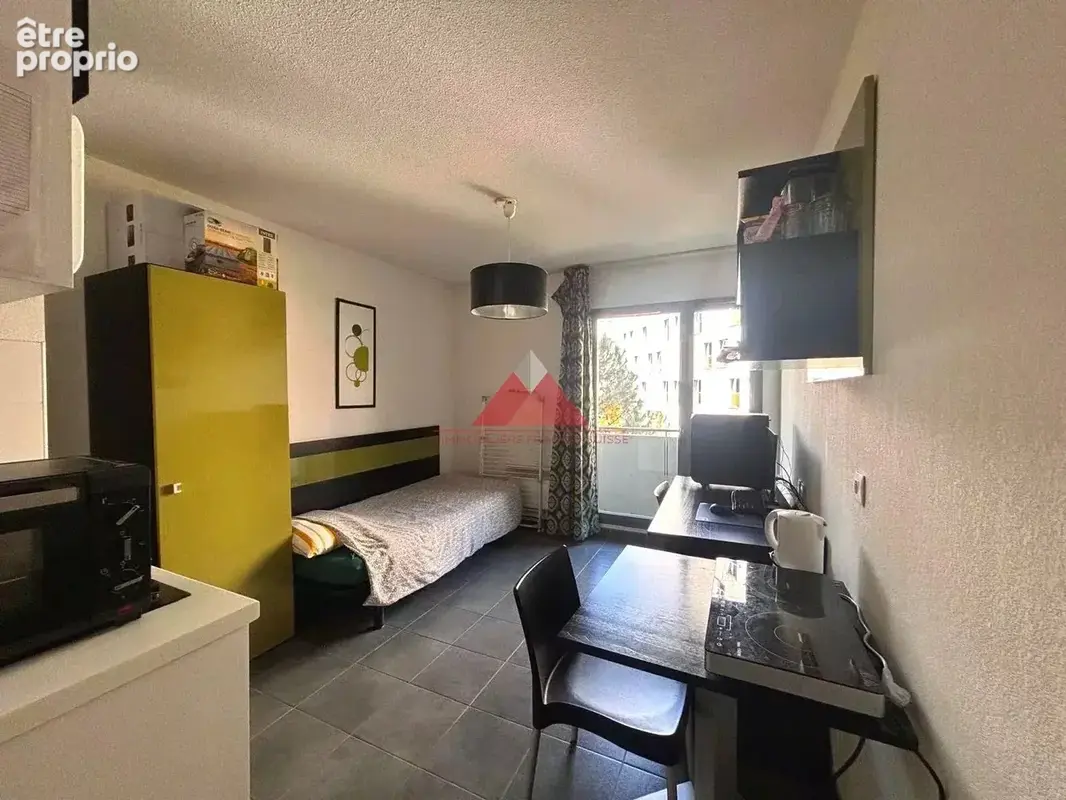 Baisse de prix ! ideal investisseur – t2 divisé en 2 studios – résidence étudiante - photo 2