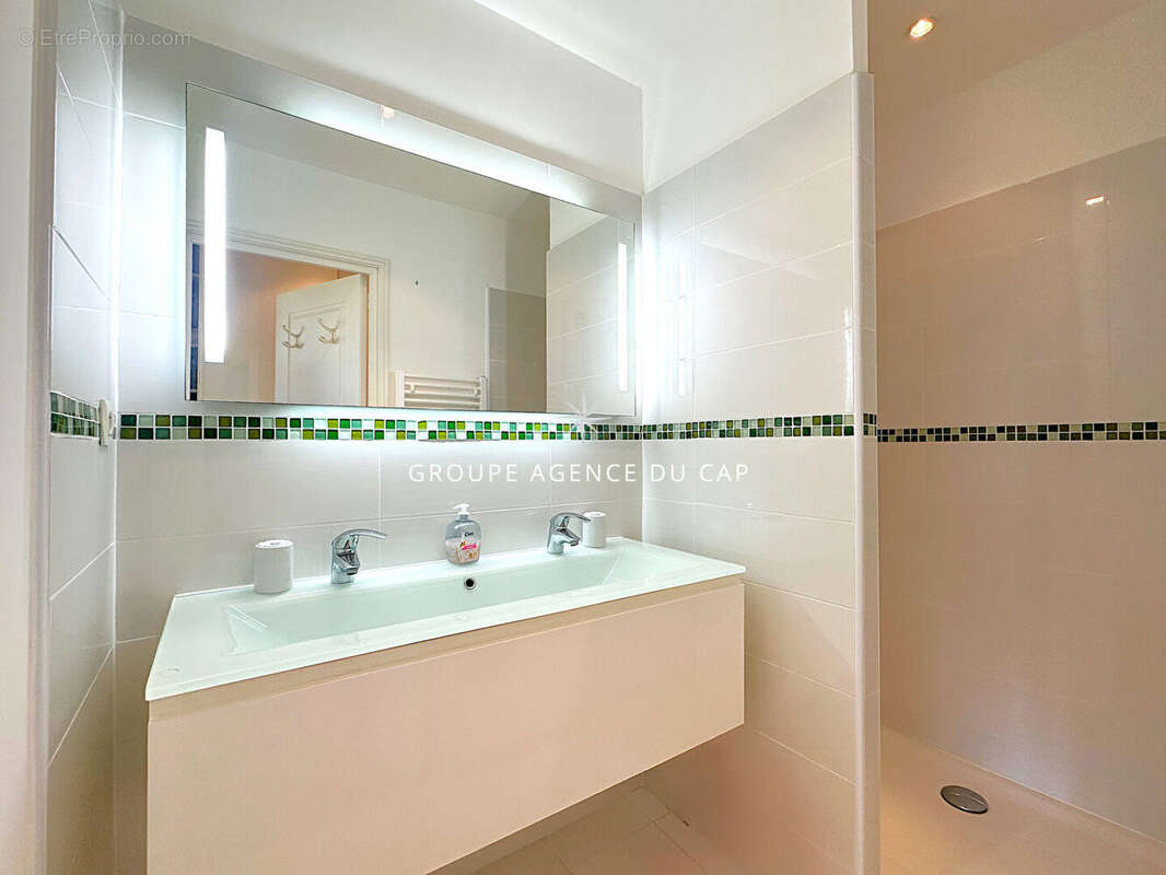 Maison à LES ISSAMBRES