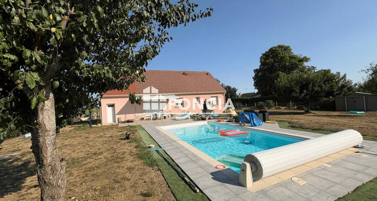 Maison à DOLLON