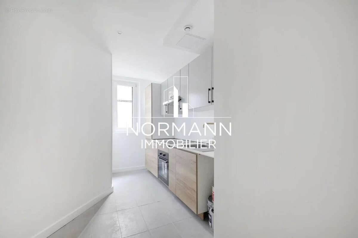 Appartement à PARIS-15E