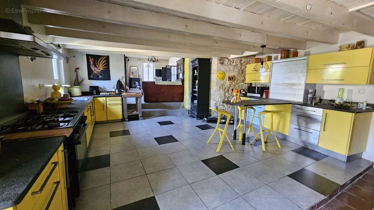 Maison à SAINT-ANDRE-DE-CUBZAC