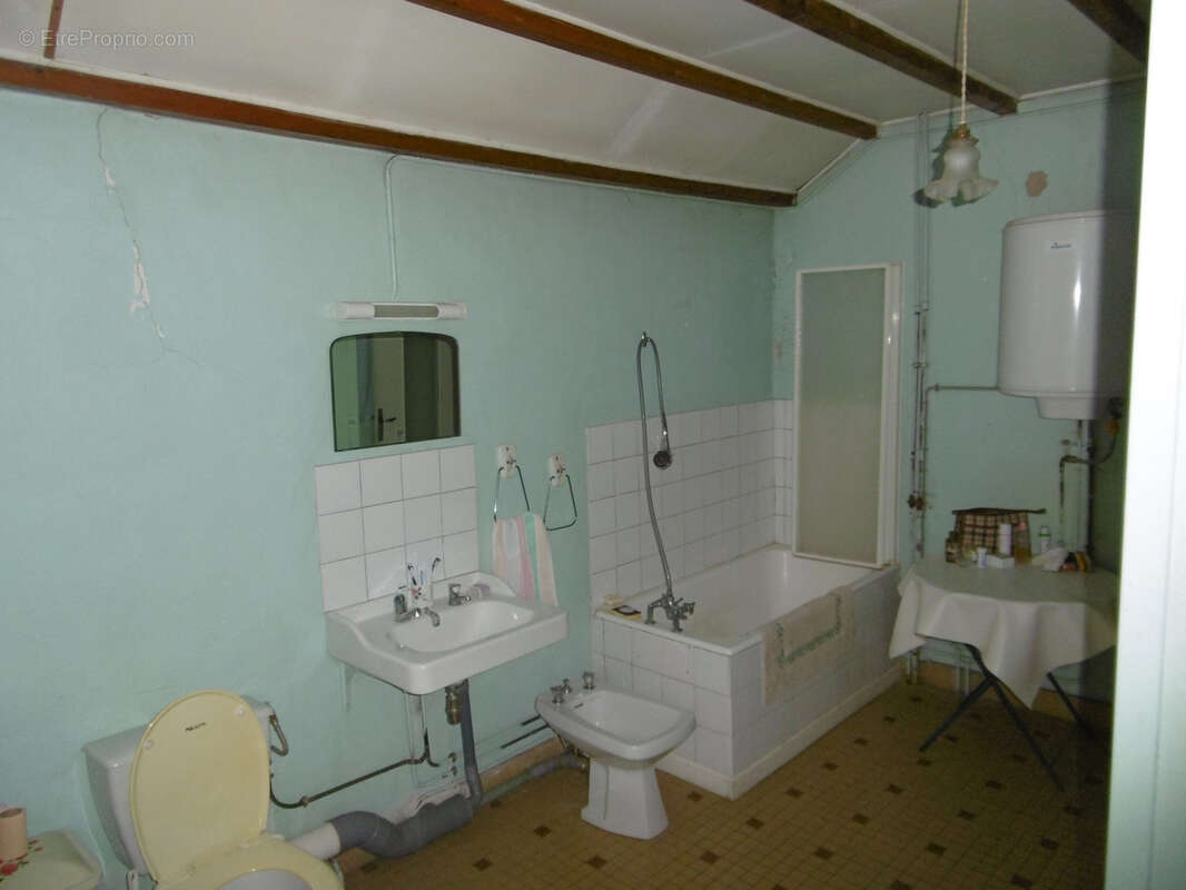 Maison à BENGY-SUR-CRAON