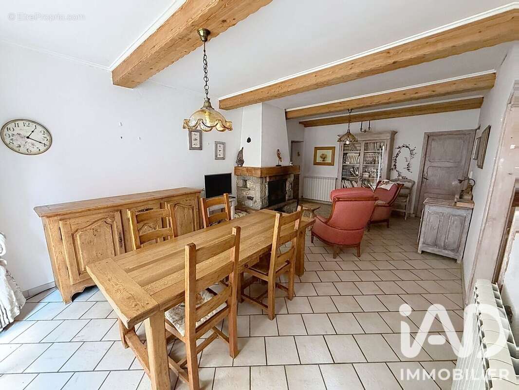 Appartement 111 m² à Saint-Martin-Vesubie  - photo 2
