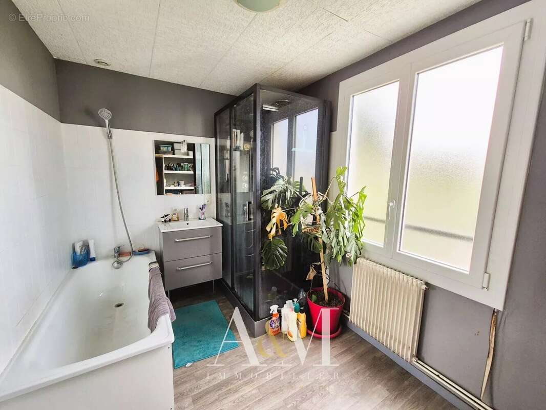 Maison à GOND-PONTOUVRE