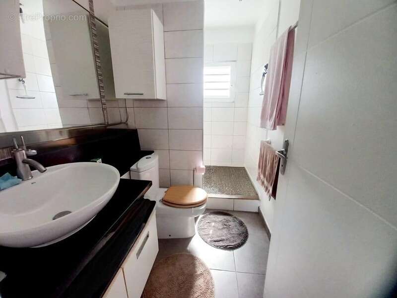 Appartement à LE MOULE