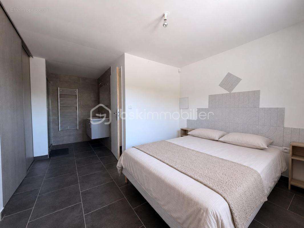 Propriété avec piscine, studio et T2 indépendant à Fabrègues --- - photo 13