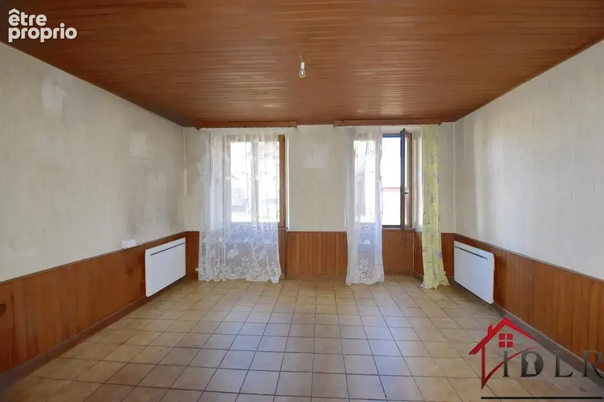 Maison mitoyenne t6 avec terrain - photo 2