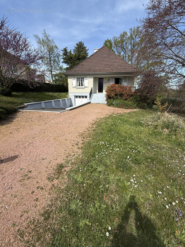 Maison à BELLERIVE-SUR-ALLIER