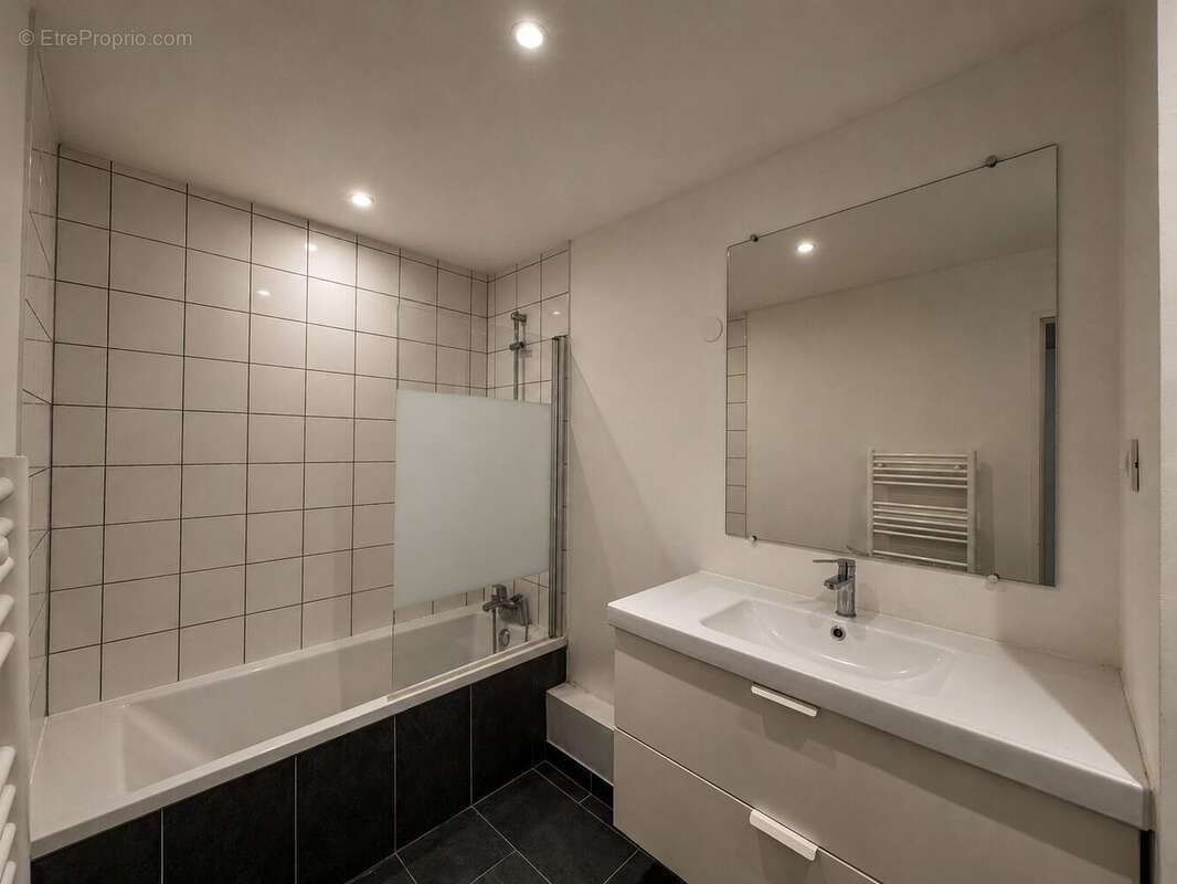 Appartement à PARIS-11E