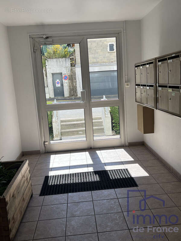Appartement à SAINT-ETIENNE