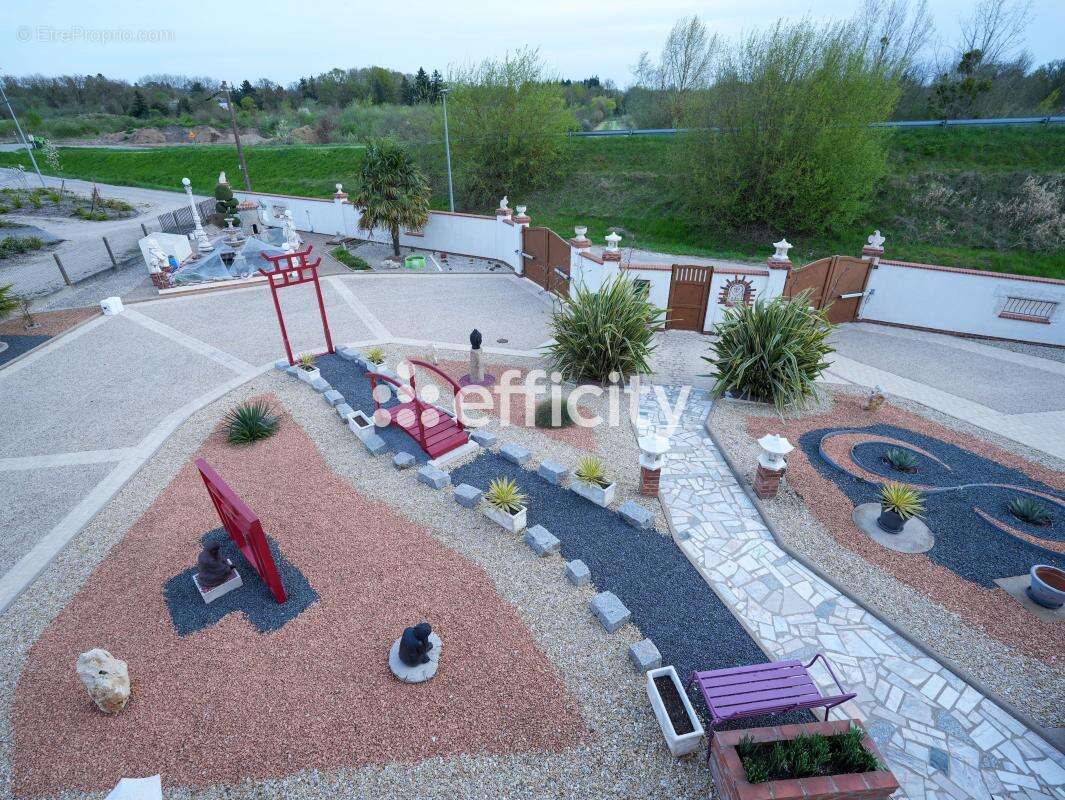 Maison à SAINT-PRYVE-SAINT-MESMIN