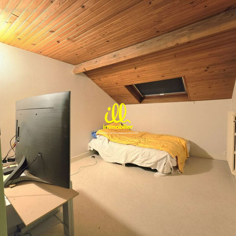 Maison 170 m² à Charleville-Mezieres  - photo 9