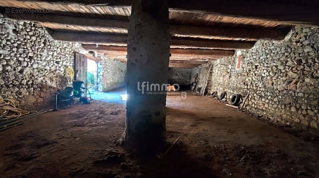 Appartement à PEYRUIS