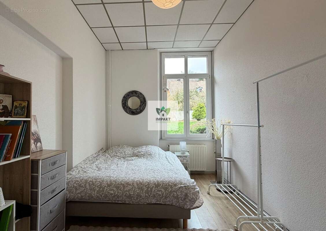 Appartement à ROUGEMONT-LE-CHATEAU