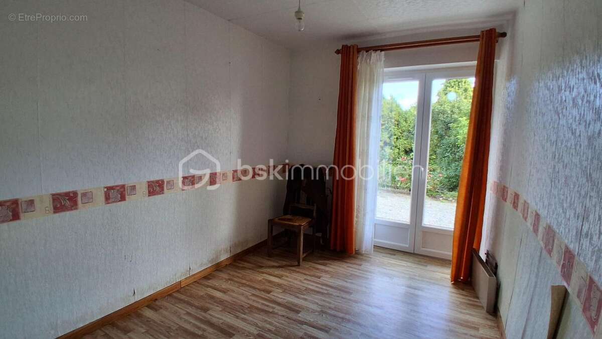 Maison à LANDELLES-ET-COUPIGNY