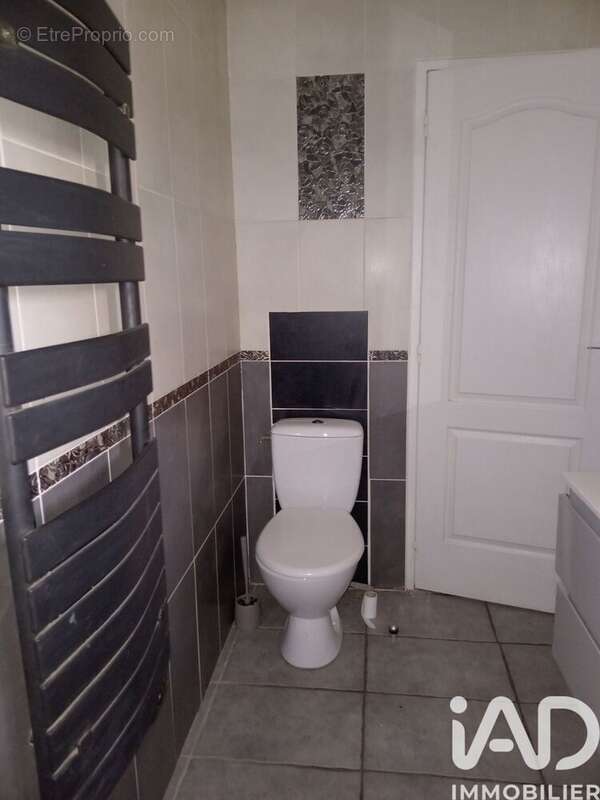 Photo 7 - Maison à GENELARD