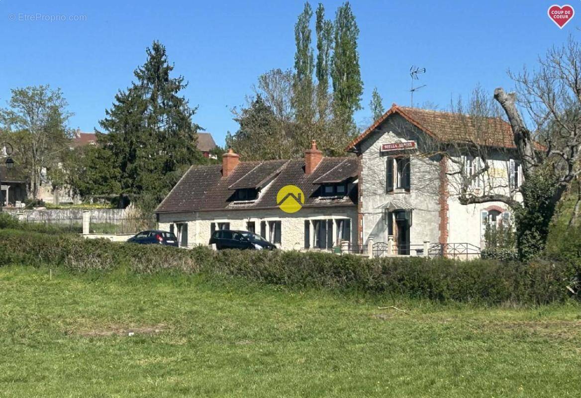 Maison à SOUVIGNY