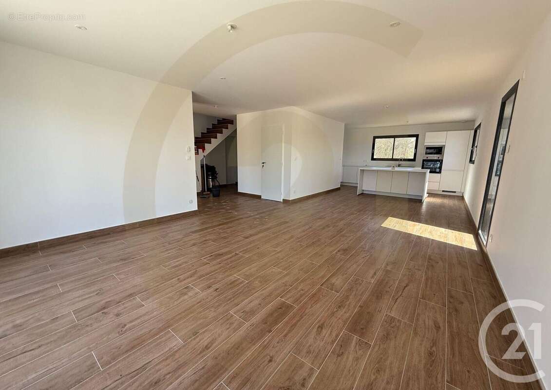 Maison à BOURGOIN-JALLIEU