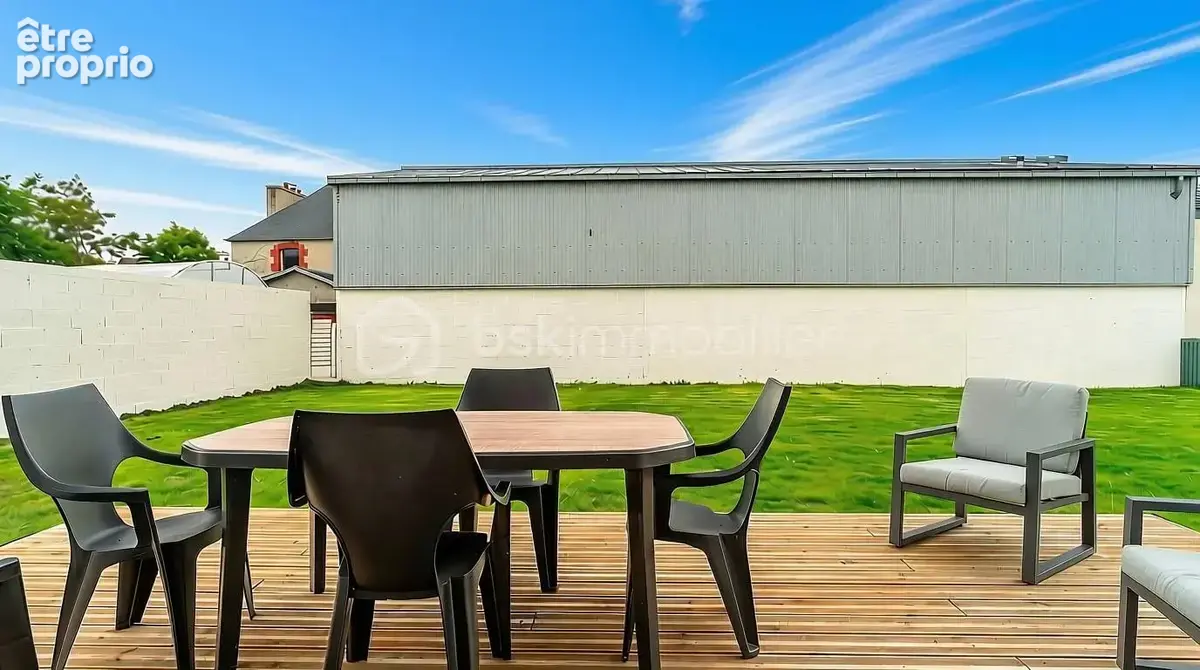 Maison 4 chambres, rénovée et vendue entièrement équipée à Plomodiern - photo 9