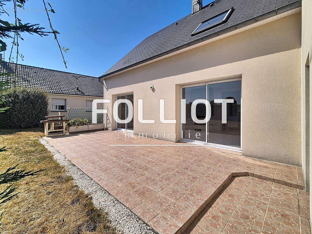 Maison 6 pièces à vendre à Coudeville sur Mer, 3km de la mer - photo 3