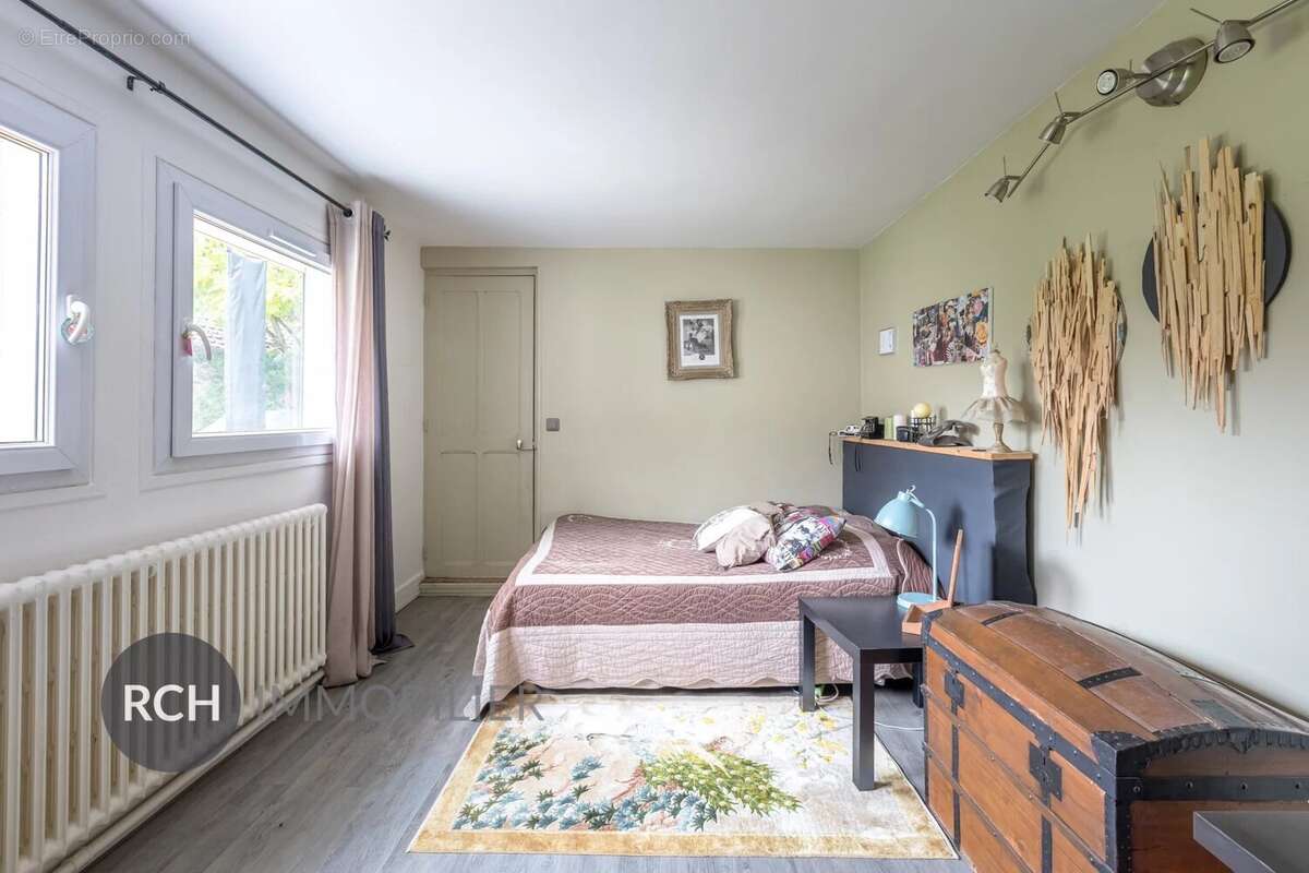 Maison à MONTFORT-L&#039;AMAURY