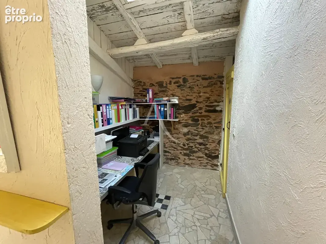 Sainte Gemme, maison de type 7  de 261 m² - photo 9
