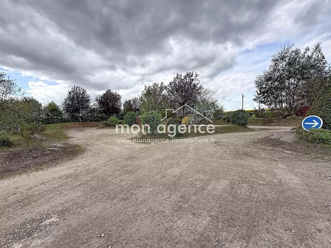 Prox. Franqueville-Saint-Pierre 76520, ensemble de bâtiments agricoles - photo 7