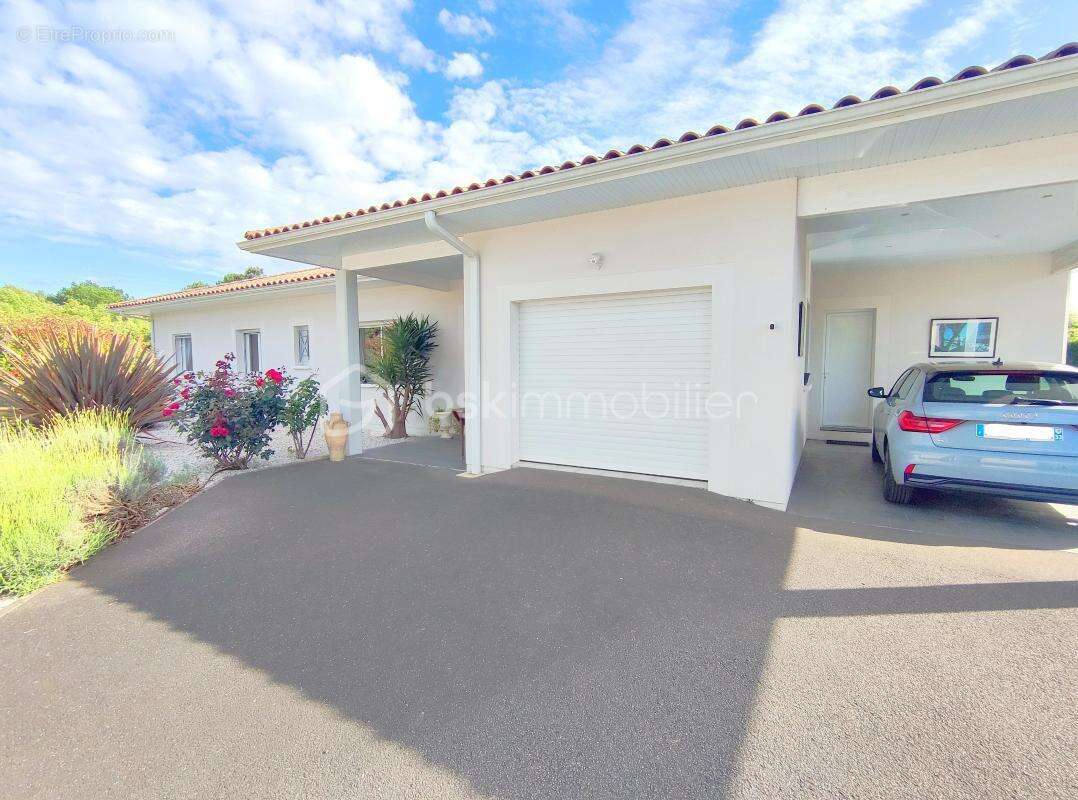 Maison à MIOS