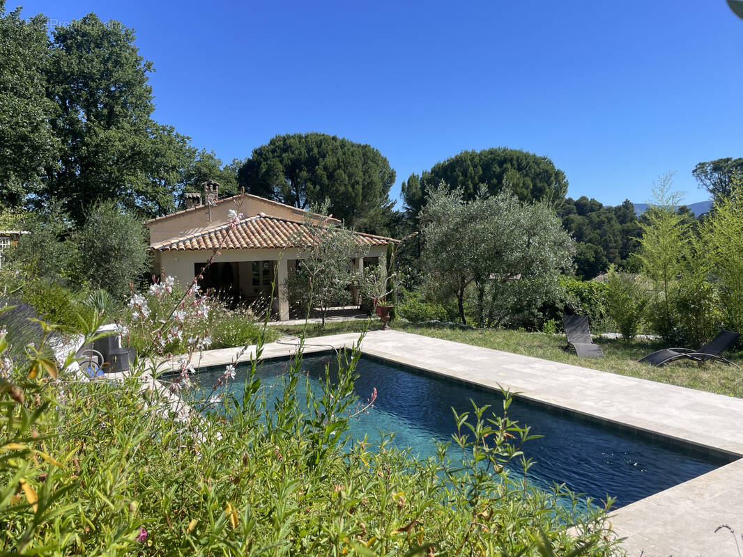 Maison à VAISON-LA-ROMAINE