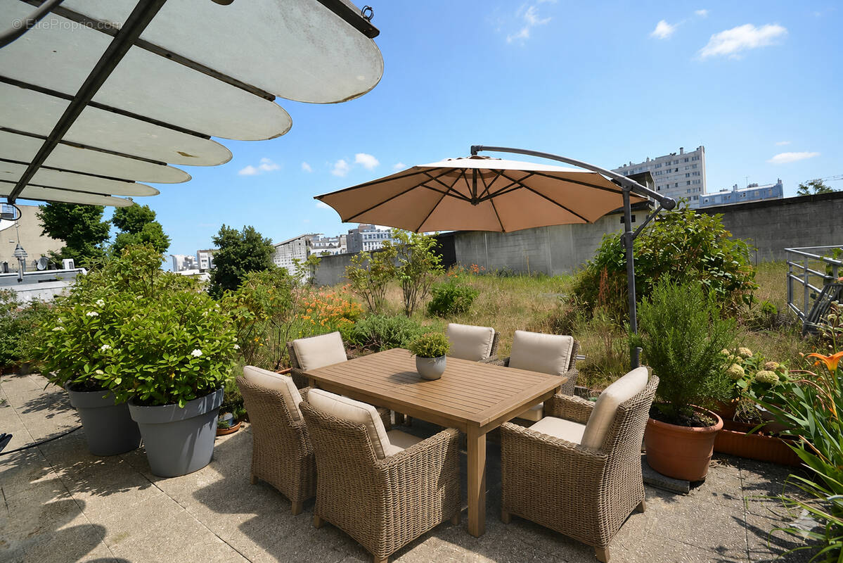 Appartement à PARIS-18E