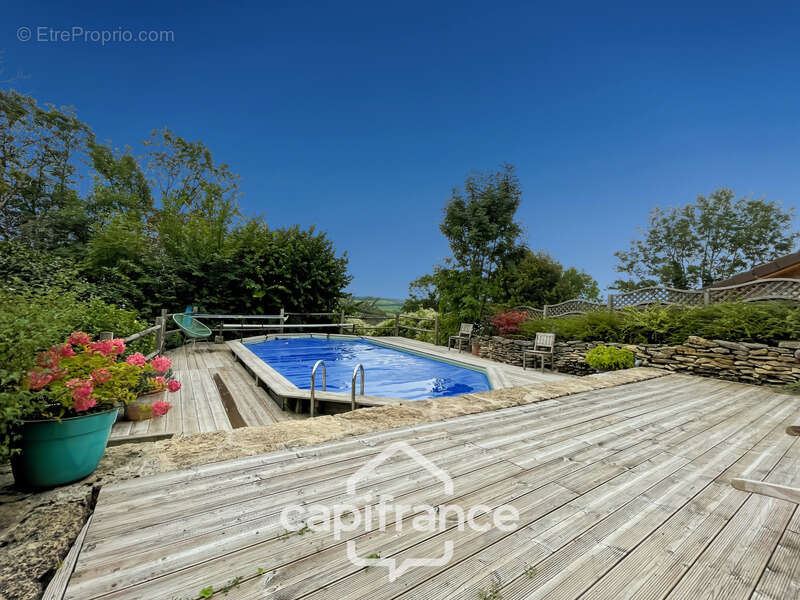 Maison à MONT-SAINT-JEAN