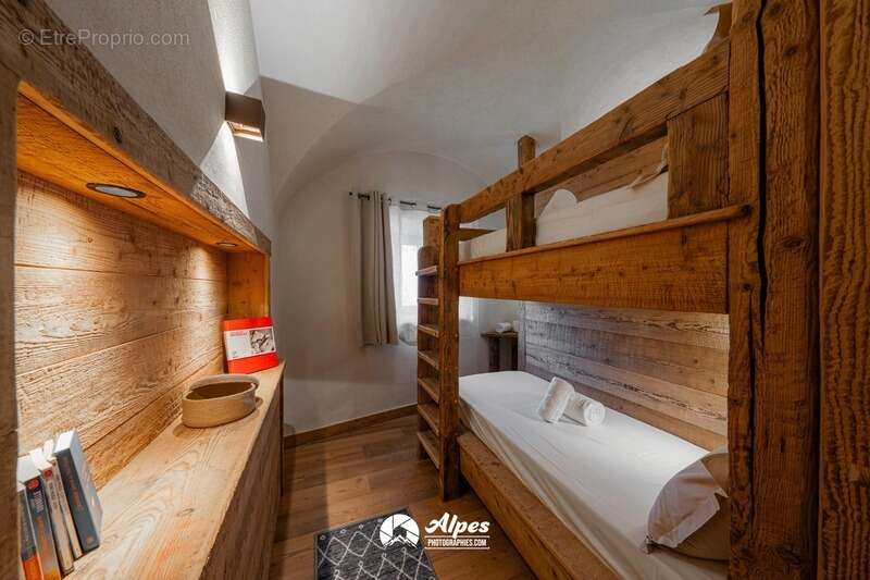Appartement à LA SALLE-LES-ALPES