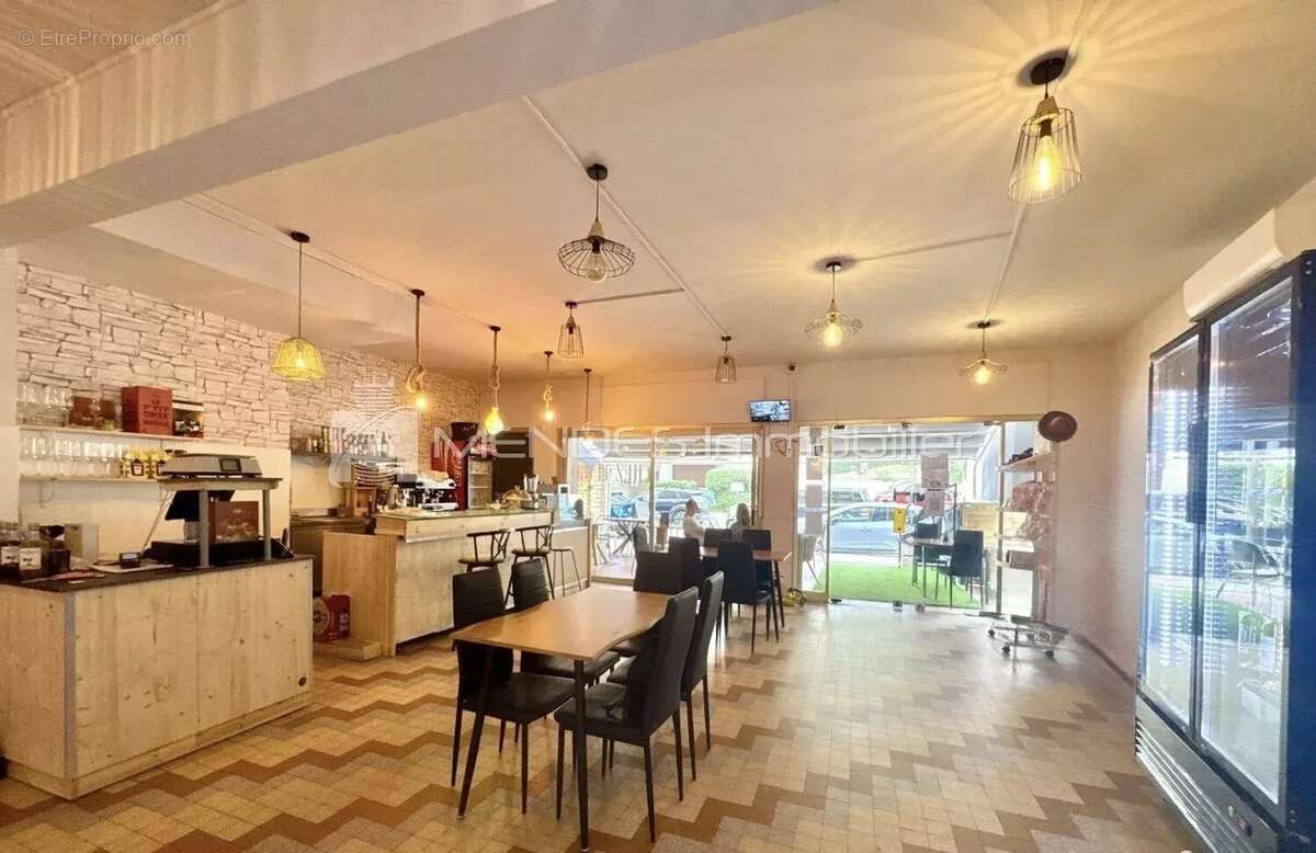 Commerce à ROQUEBRUNE-CAP-MARTIN