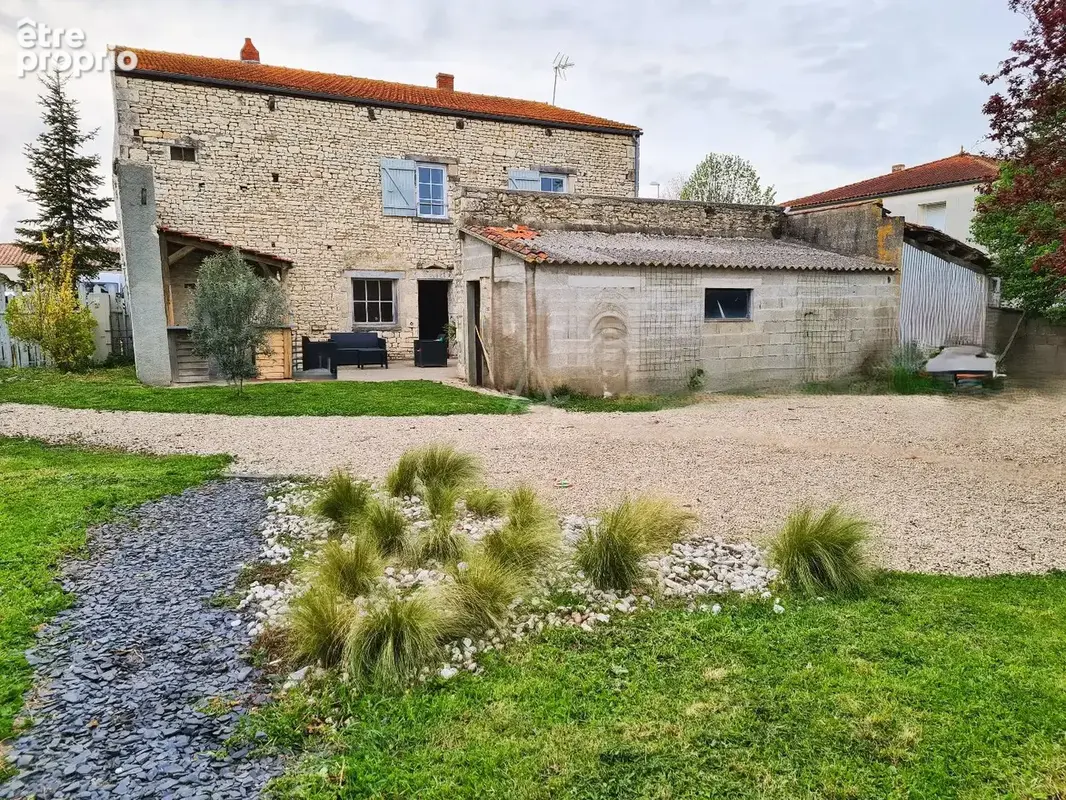 Belle demeure en pierre t 7 - photo 2
