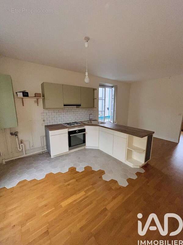 Photo 2 - Appartement à SAVIGNY-SUR-ORGE