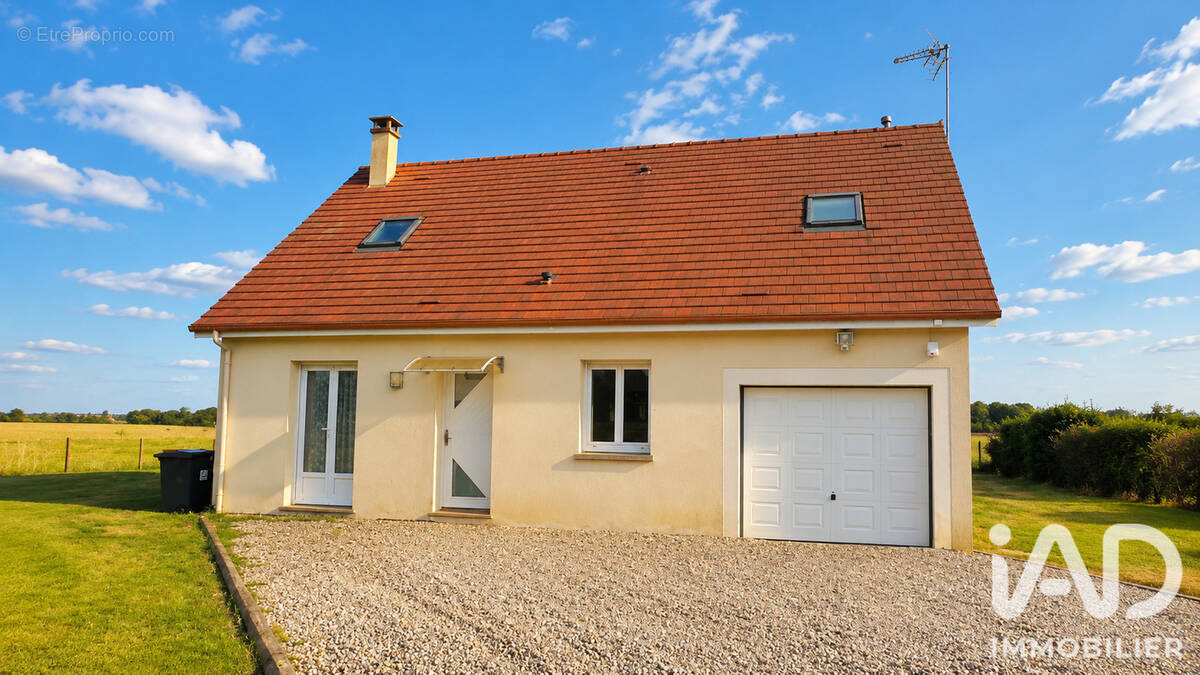 Photo 1 - Maison à MAINNEVILLE